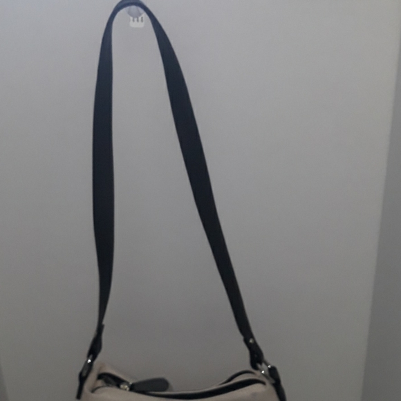 Handbag - Picture 2 of 6